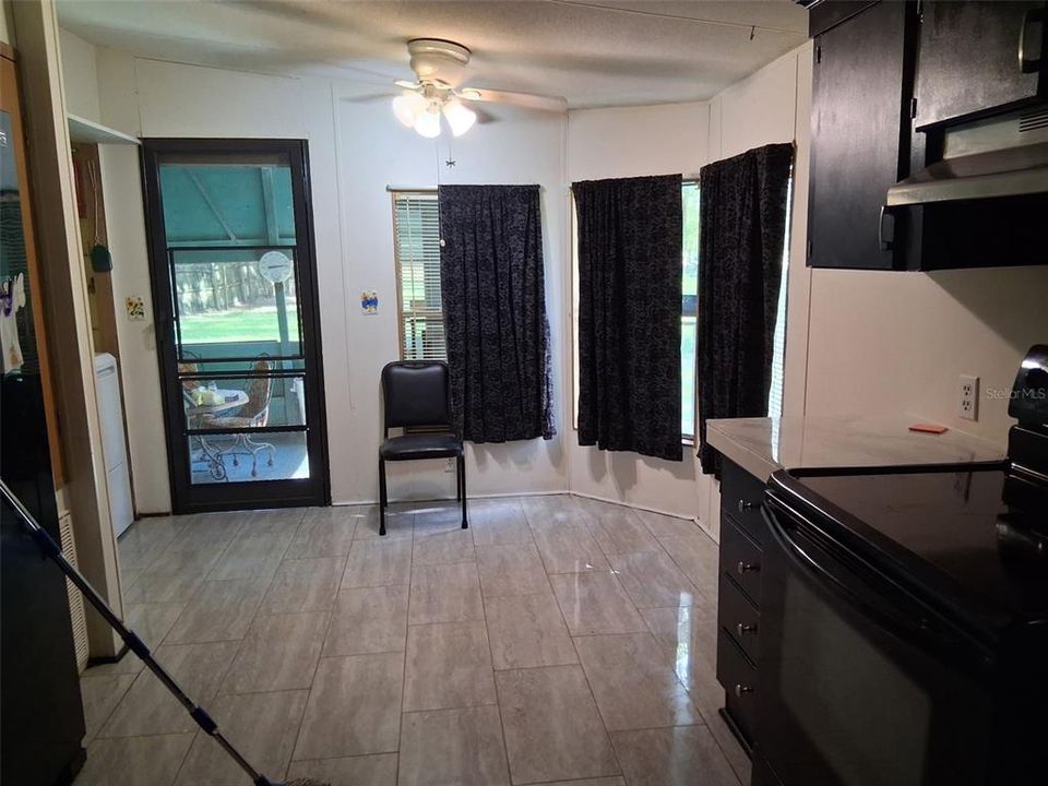For Sale: $199,000 (3 beds, 2 baths, 1146 Square Feet)