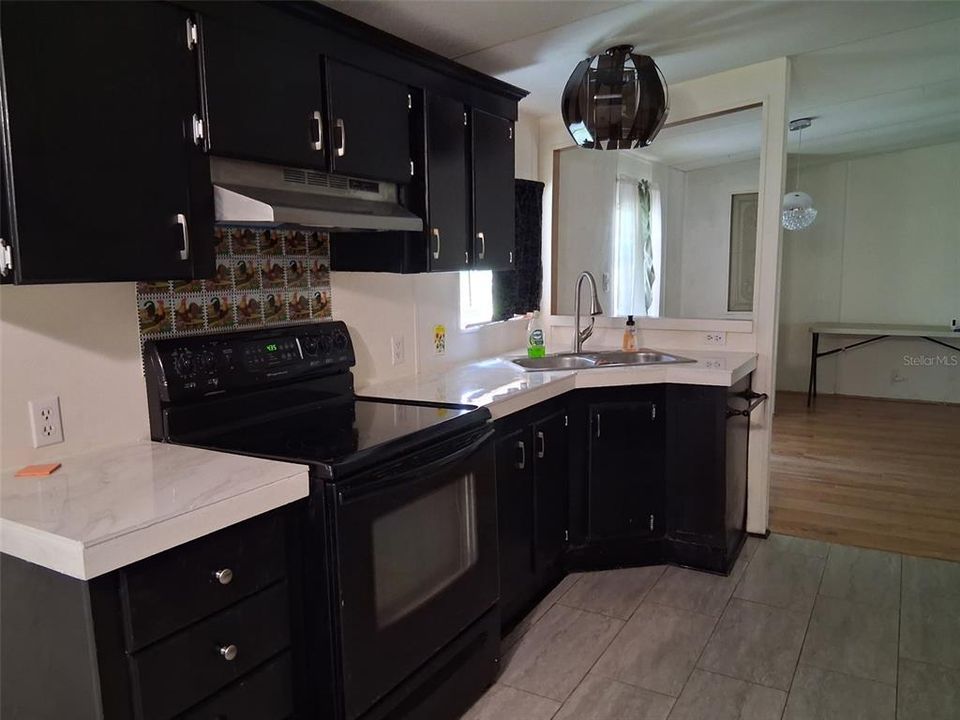 For Sale: $199,000 (3 beds, 2 baths, 1146 Square Feet)