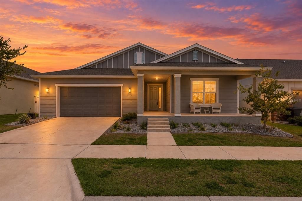 En Venta: $449,000 (4 camas, 3 baños, 3034 Pies cuadrados)