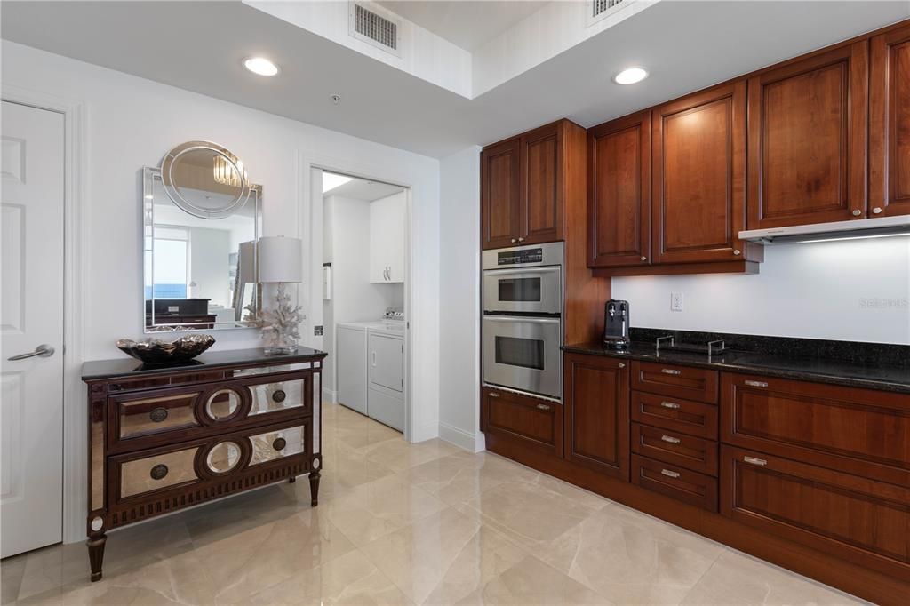 En Venta: $1,279,000 (2 camas, 2 baños, 2340 Pies cuadrados)
