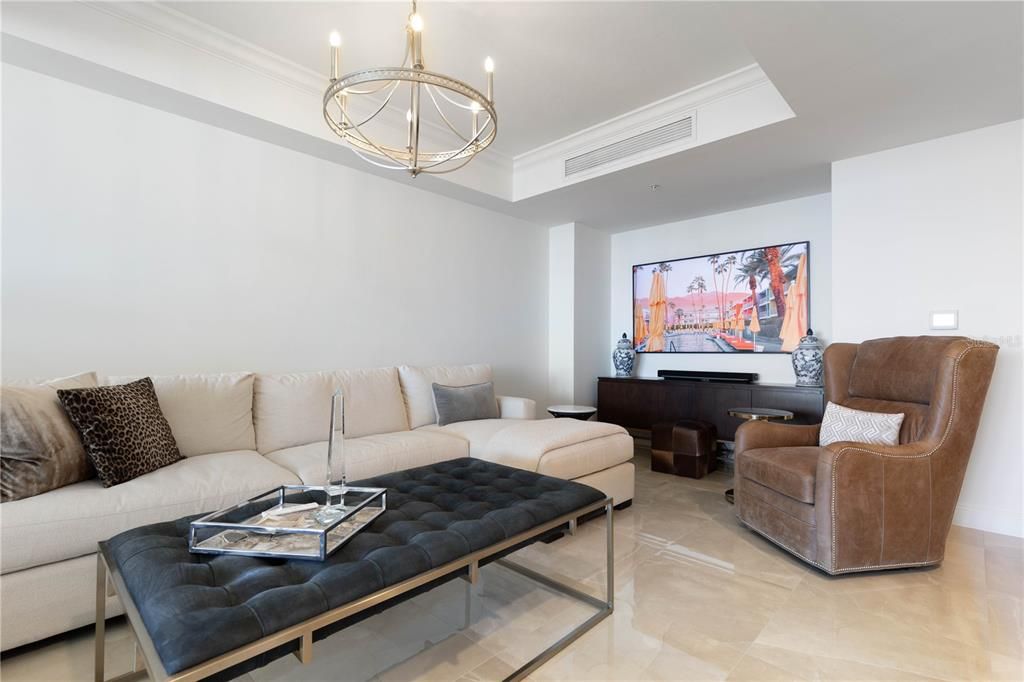 En Venta: $1,279,000 (2 camas, 2 baños, 2340 Pies cuadrados)