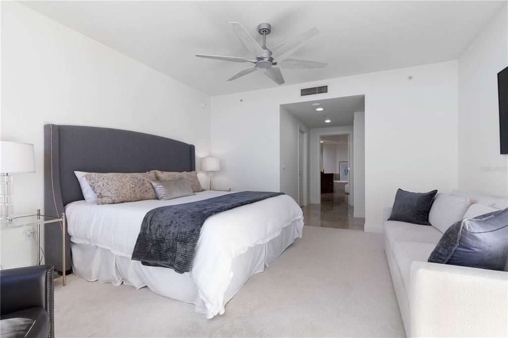 En Venta: $1,279,000 (2 camas, 2 baños, 2340 Pies cuadrados)