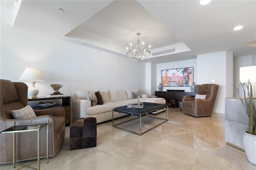 En Venta: $1,279,000 (2 camas, 2 baños, 2340 Pies cuadrados)