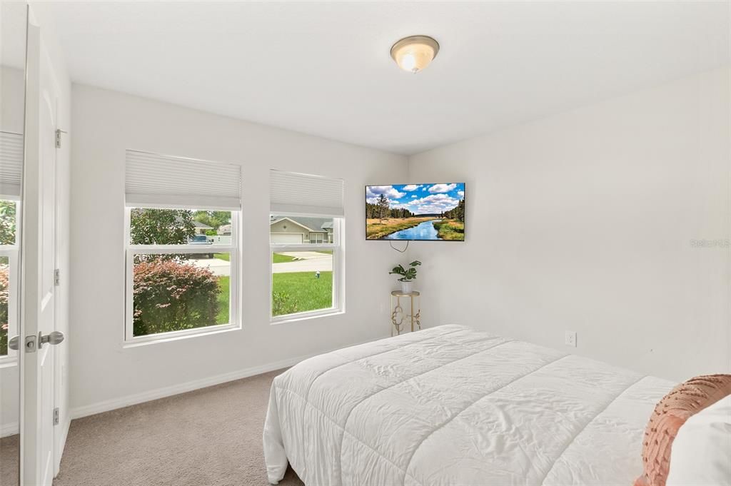For Sale: $450,000 (3 beds, 2 baths, 1818 Square Feet)