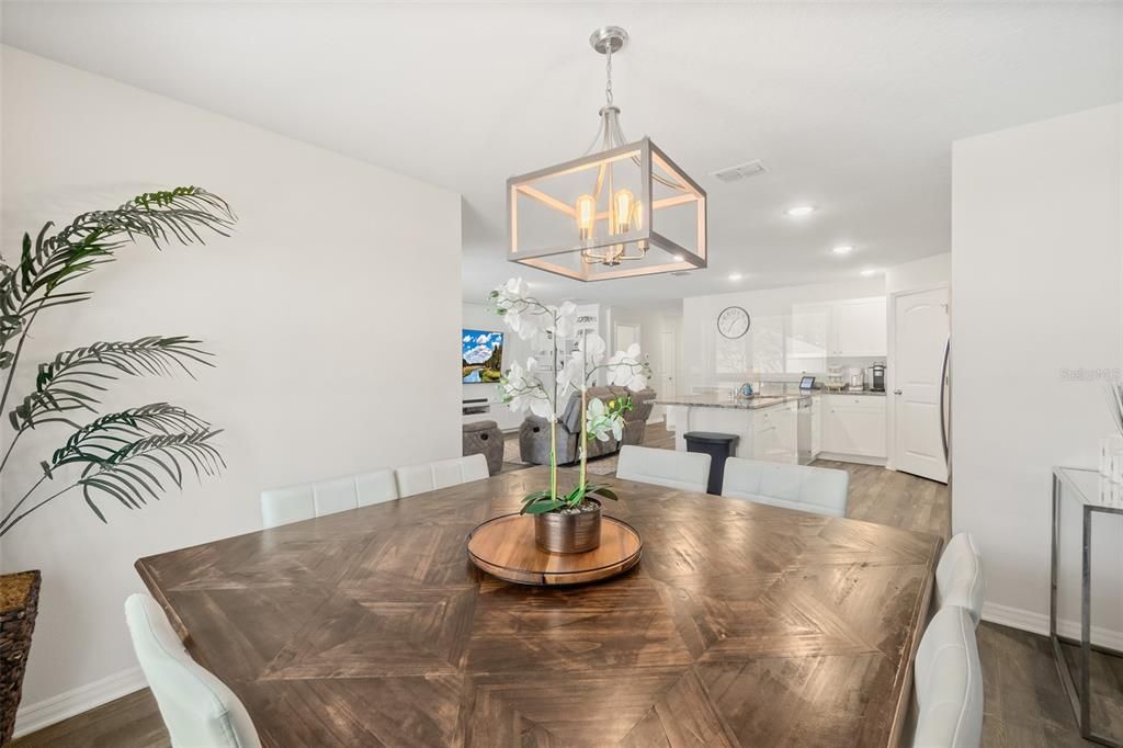 For Sale: $450,000 (3 beds, 2 baths, 1818 Square Feet)