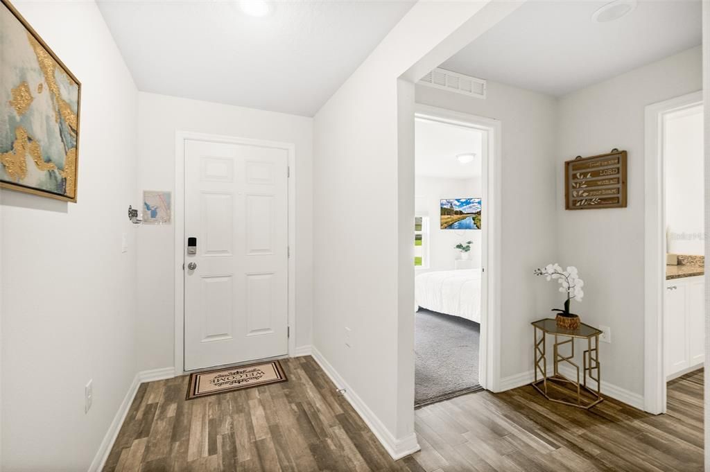 For Sale: $450,000 (3 beds, 2 baths, 1818 Square Feet)