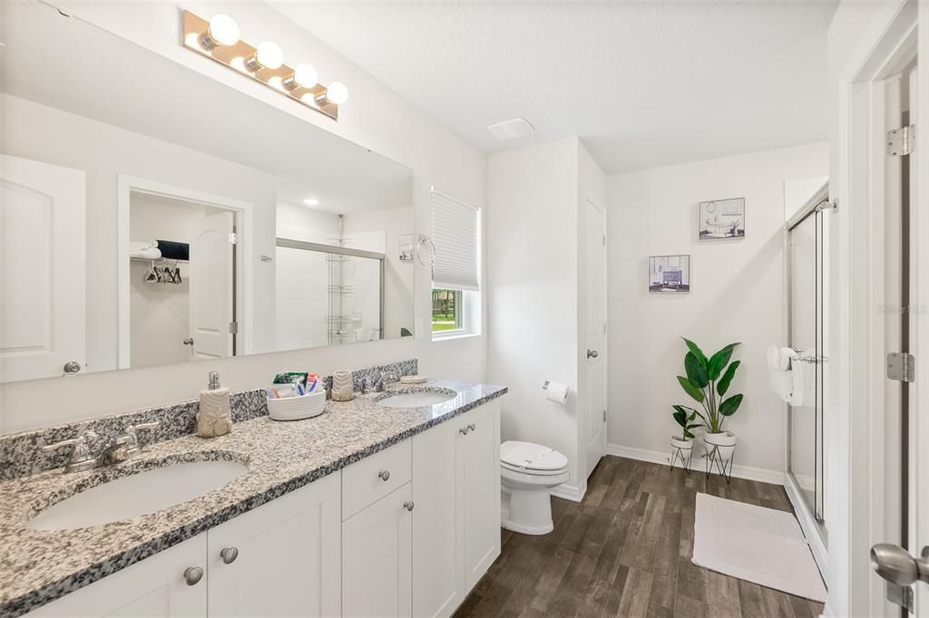 For Sale: $450,000 (3 beds, 2 baths, 1818 Square Feet)