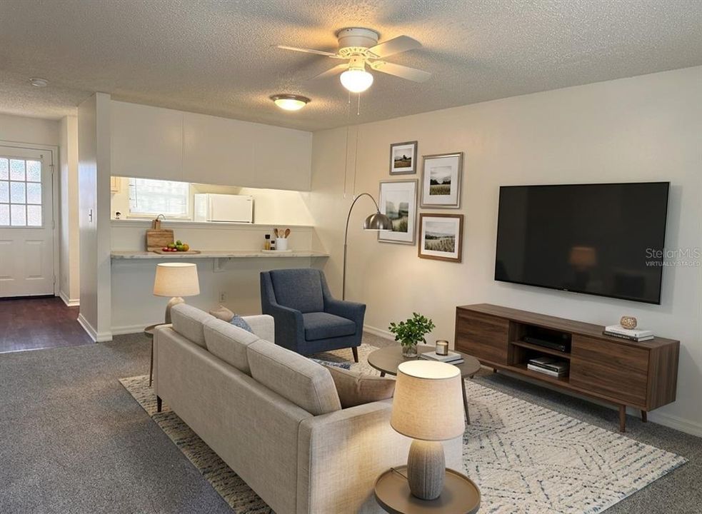 For Sale: $149,900 (2 beds, 1 baths, 896 Square Feet)