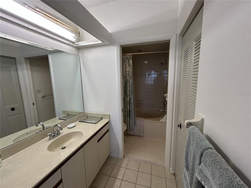 For Rent: $2,900 (2 beds, 2 baths, 1145 Square Feet)