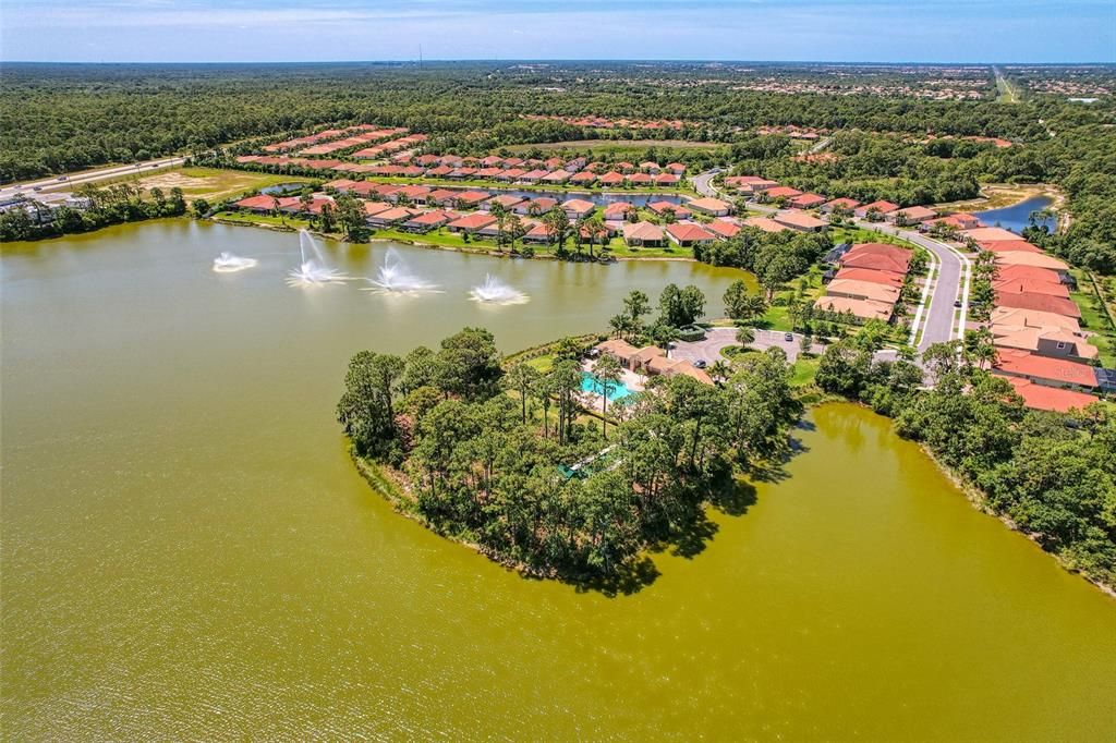 En Venta: $450,000 (3 camas, 2 baños, 1984 Pies cuadrados)