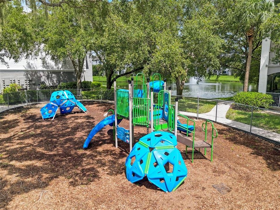 В аренду: $1,650 (2 спален, 2 ванн, 1068 Квадратных фут)