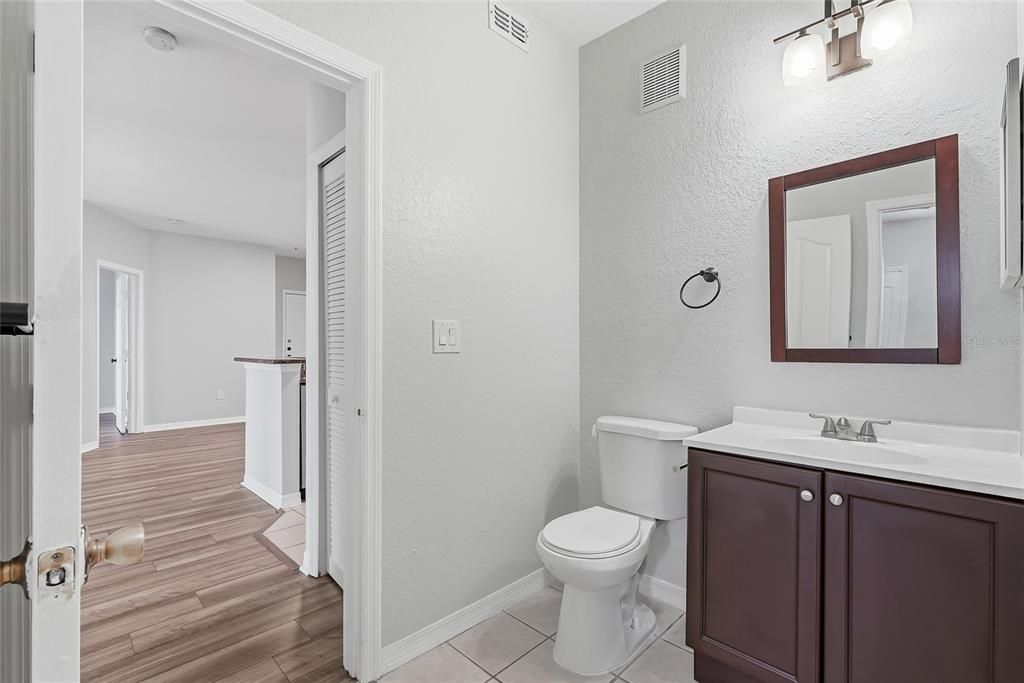 В аренду: $1,650 (2 спален, 2 ванн, 1068 Квадратных фут)