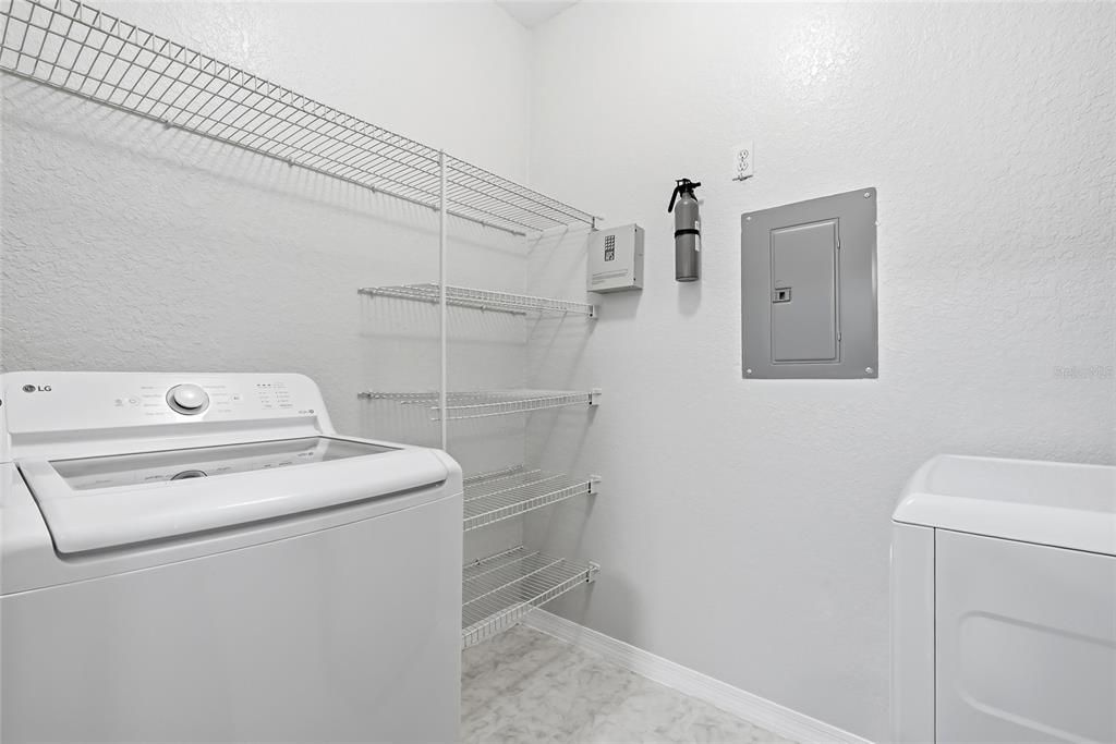В аренду: $1,650 (2 спален, 2 ванн, 1068 Квадратных фут)