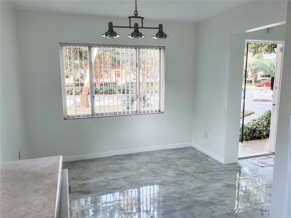 For Rent: $2,490 (3 beds, 1 baths, 1061 Square Feet)
