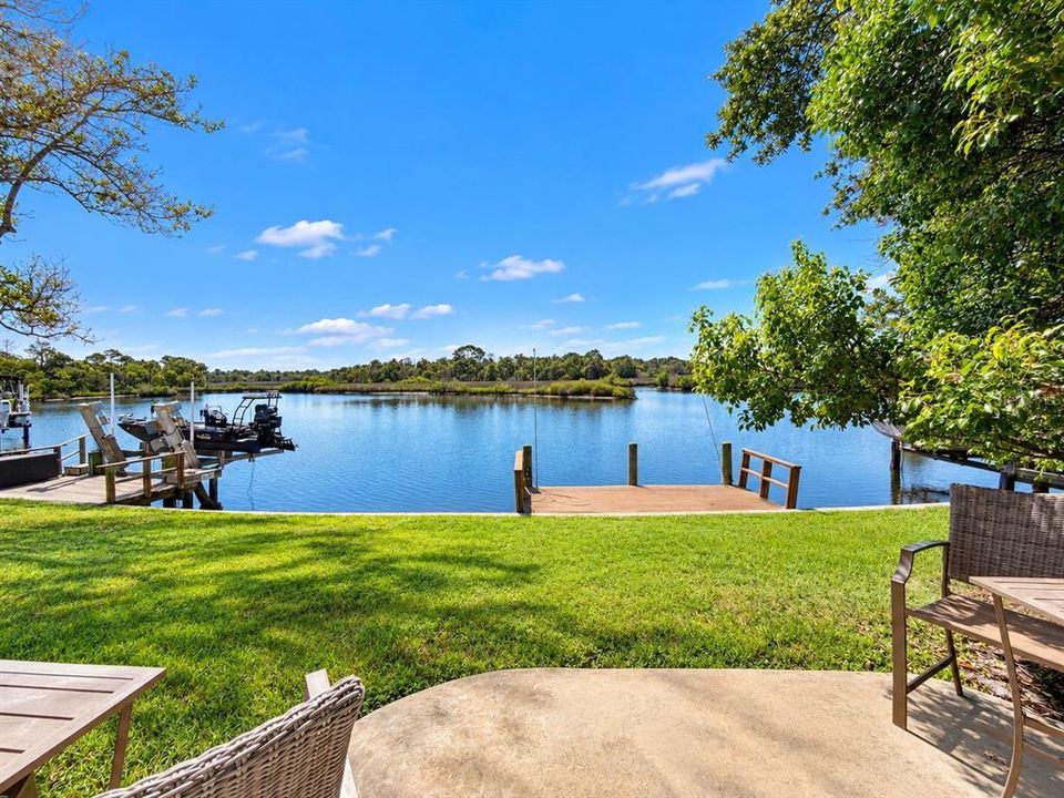 For Sale: $225,000 (2 beds, 2 baths, 1524 Square Feet)