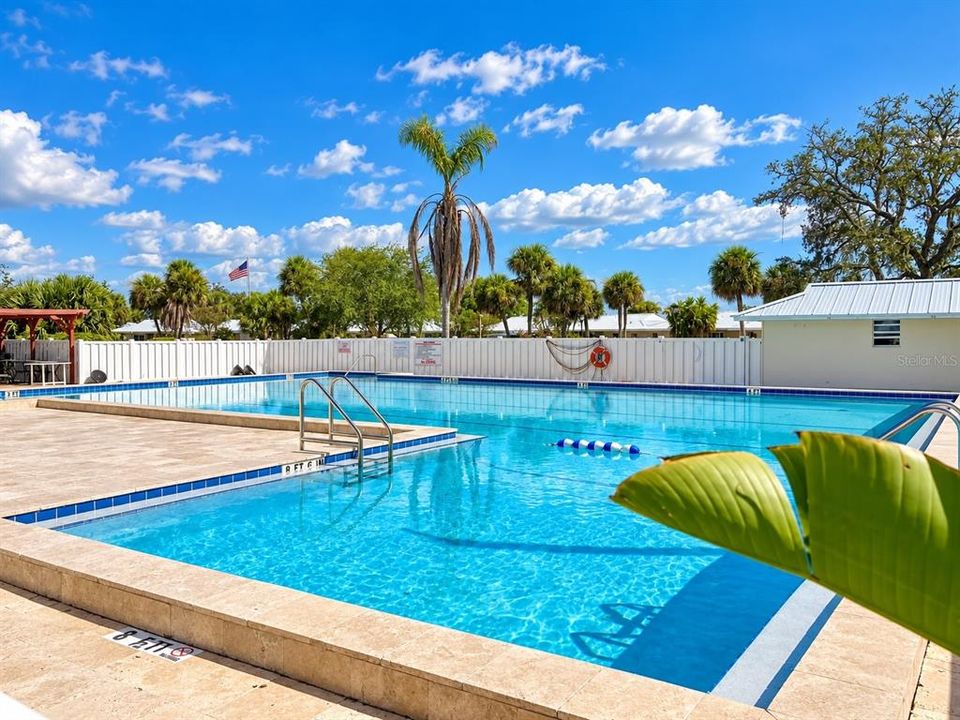 For Sale: $225,000 (2 beds, 2 baths, 1524 Square Feet)