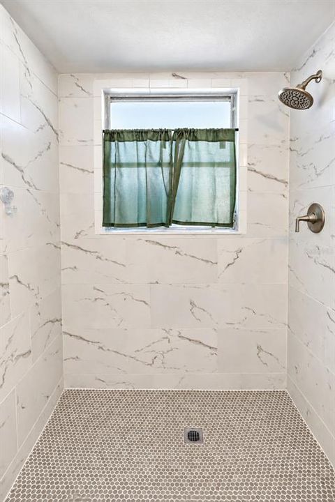 For Sale: $225,000 (2 beds, 2 baths, 1524 Square Feet)