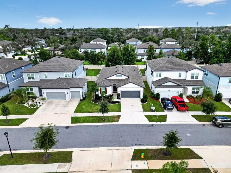 For Sale: $489,900 (4 beds, 2 baths, 2054 Square Feet)