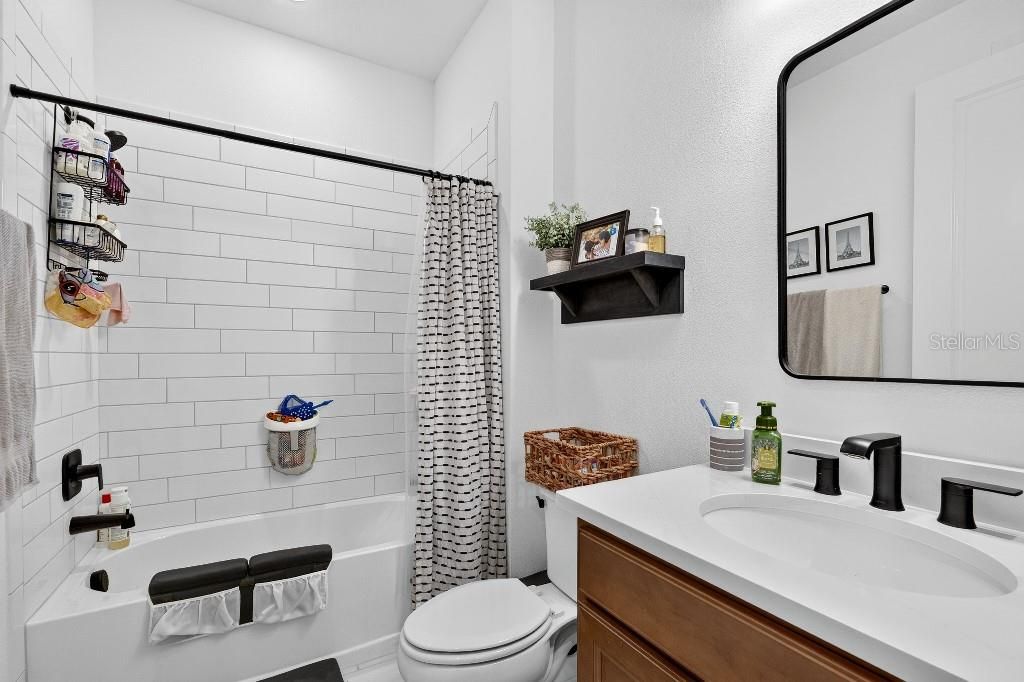 For Sale: $489,900 (4 beds, 2 baths, 2054 Square Feet)