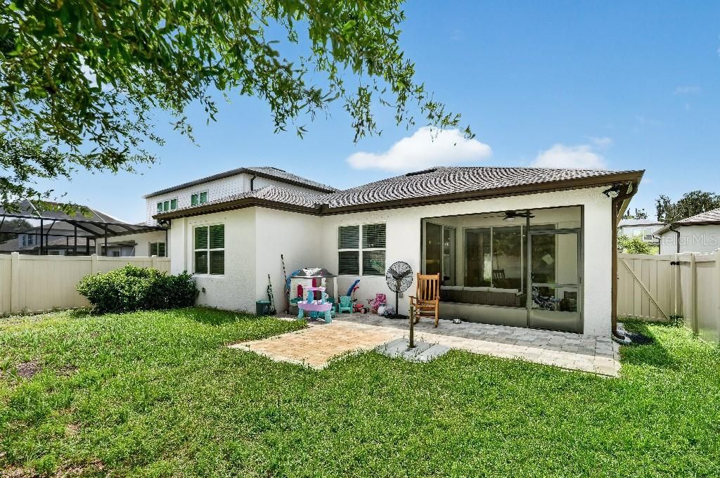 For Sale: $489,900 (4 beds, 2 baths, 2054 Square Feet)