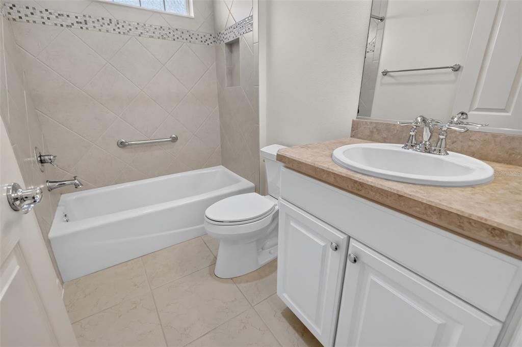 En Venta: $435,000 (3 camas, 2 baños, 1689 Pies cuadrados)