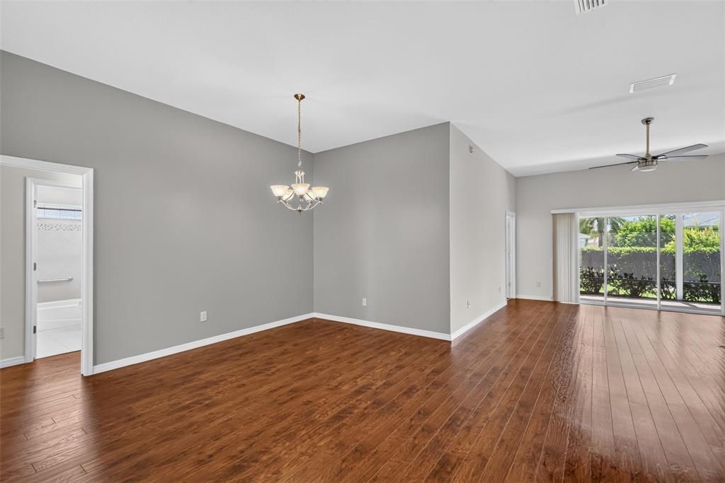En Venta: $435,000 (3 camas, 2 baños, 1689 Pies cuadrados)