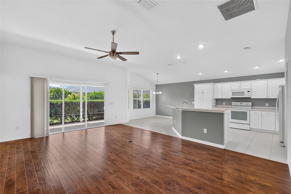 En Venta: $435,000 (3 camas, 2 baños, 1689 Pies cuadrados)