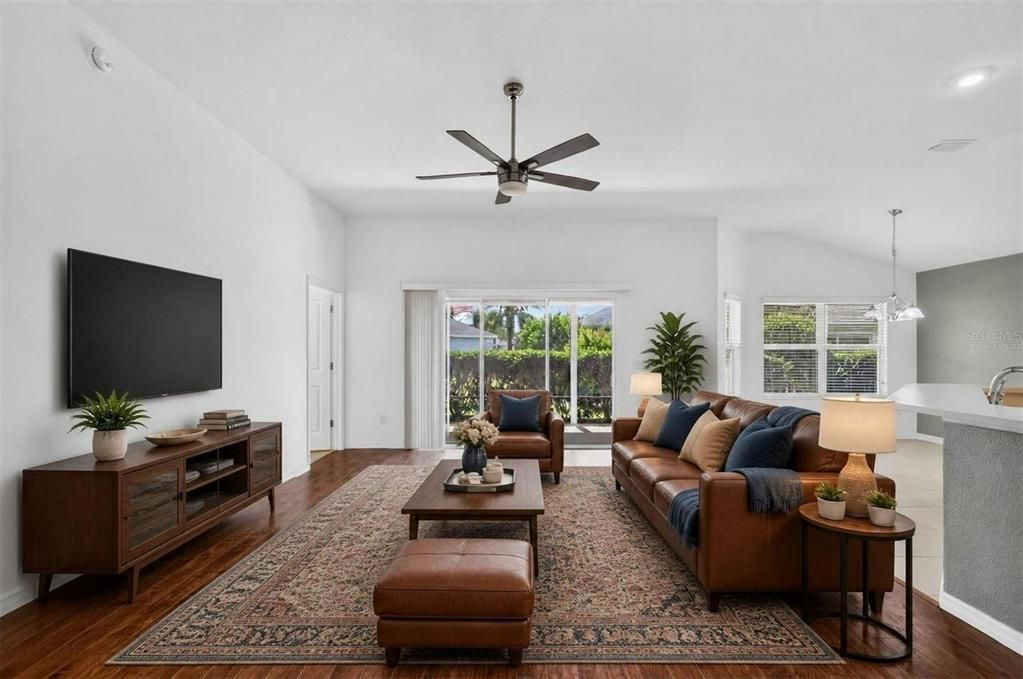 En Venta: $435,000 (3 camas, 2 baños, 1689 Pies cuadrados)