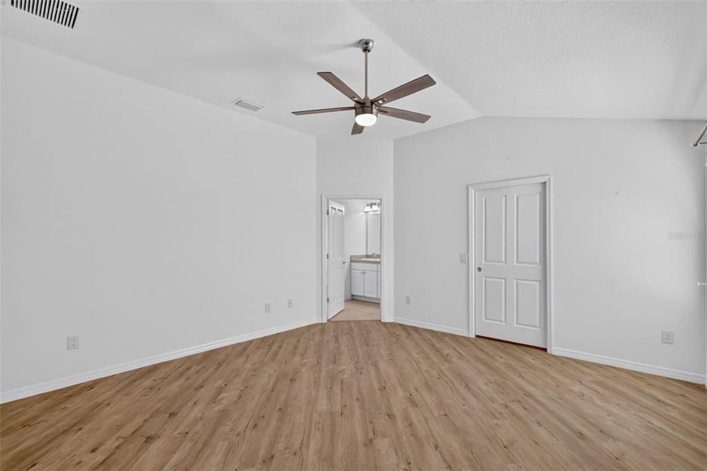 En Venta: $435,000 (3 camas, 2 baños, 1689 Pies cuadrados)
