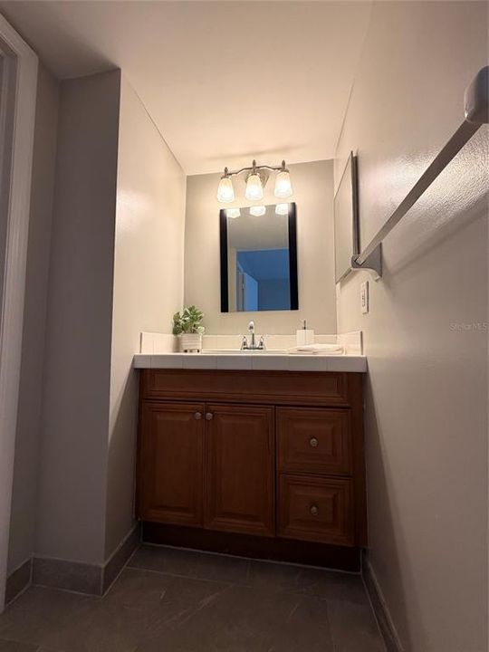 For Sale: $189,900 (2 beds, 1 baths, 1150 Square Feet)