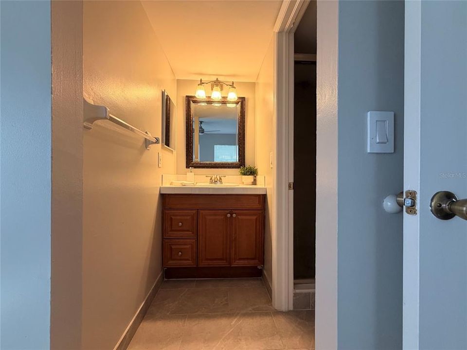 For Sale: $189,900 (2 beds, 1 baths, 1150 Square Feet)
