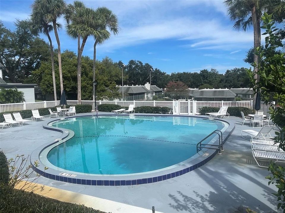 For Sale: $189,900 (2 beds, 1 baths, 1150 Square Feet)