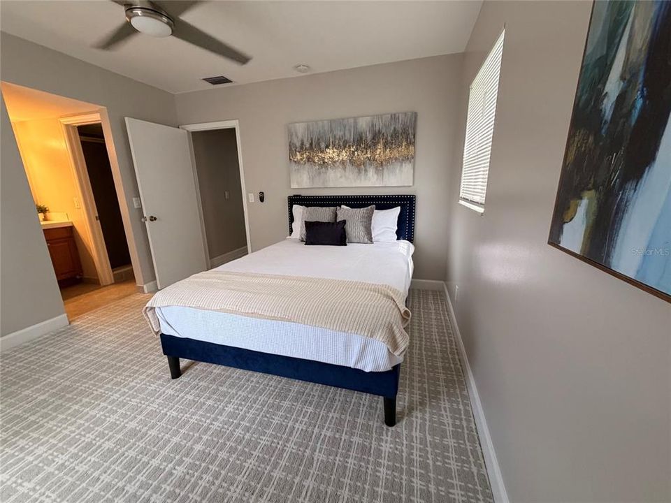 For Sale: $189,900 (2 beds, 1 baths, 1150 Square Feet)