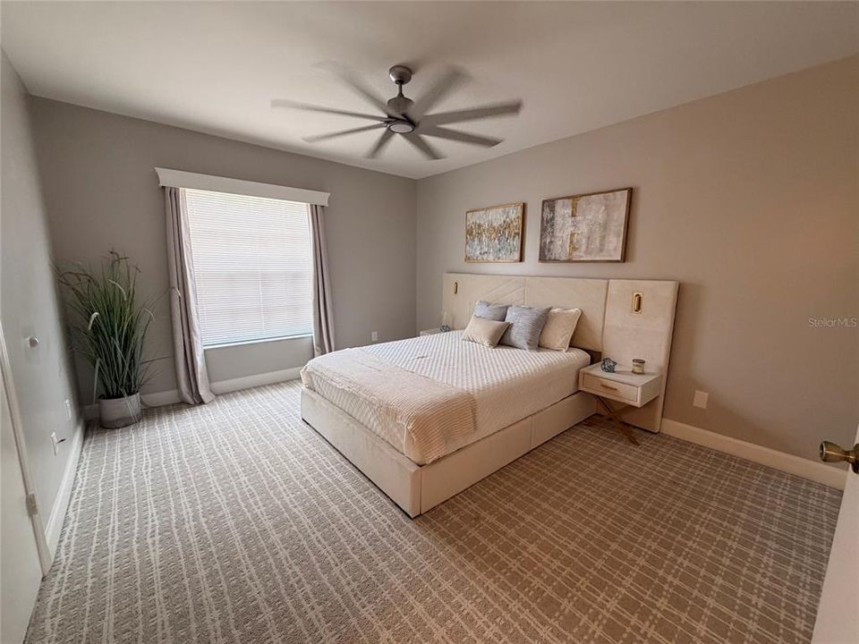For Sale: $189,900 (2 beds, 1 baths, 1150 Square Feet)
