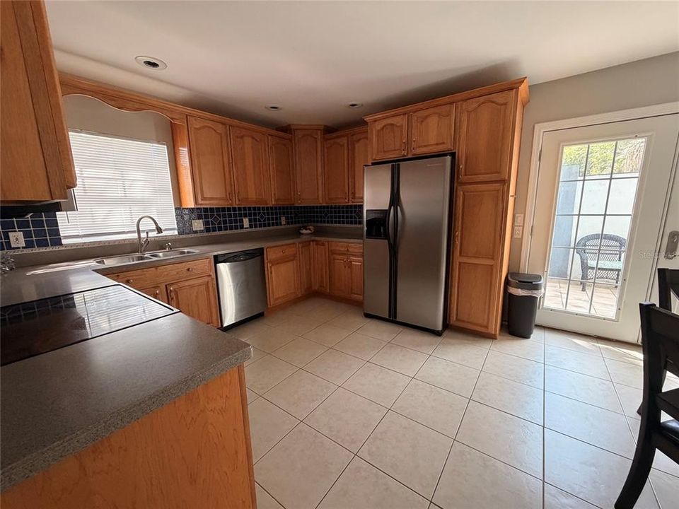 For Sale: $189,900 (2 beds, 1 baths, 1150 Square Feet)