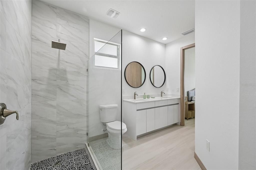 For Sale: $349,000 (3 beds, 2 baths, 1496 Square Feet)