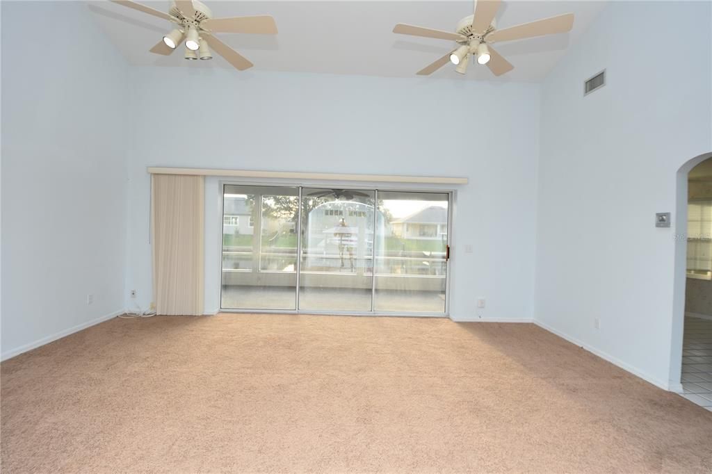 В аренду: $2,750 (3 спален, 2 ванн, 2081 Квадратных фут)