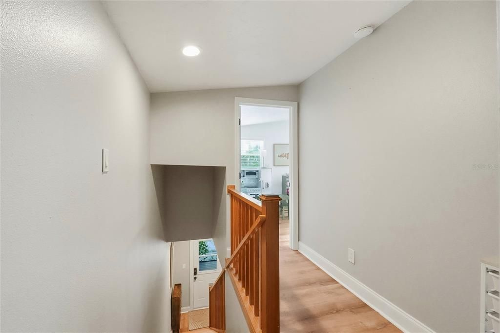 For Sale: $915,000 (3 beds, 2 baths, 1577 Square Feet)