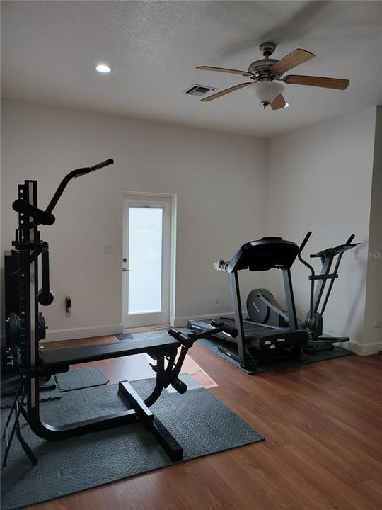 For Sale: $2,000,000 (4 beds, 3 baths, 4706 Square Feet)