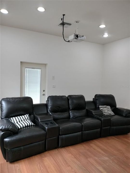 For Sale: $2,000,000 (4 beds, 3 baths, 4706 Square Feet)