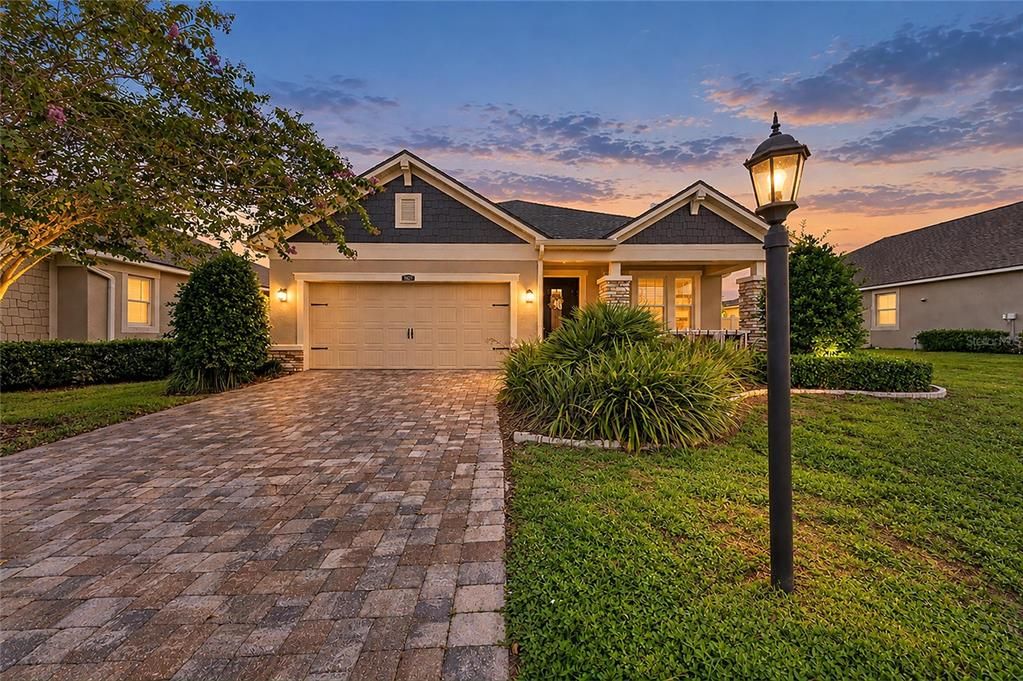 En Venta: $599,999 (3 camas, 2 baños, 1990 Pies cuadrados)