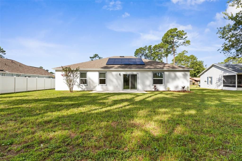 En Venta: $359,900 (4 camas, 2 baños, 2051 Pies cuadrados)