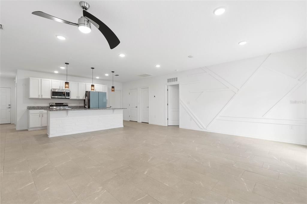 En Venta: $359,900 (4 camas, 2 baños, 2051 Pies cuadrados)