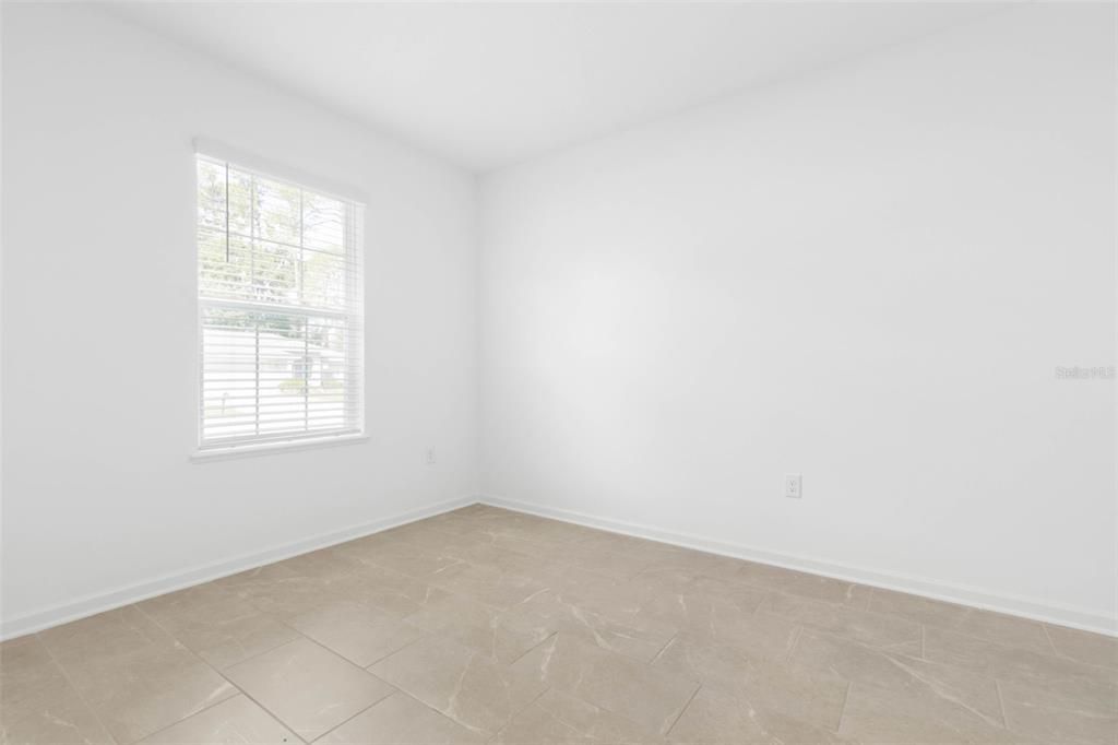 En Venta: $359,900 (4 camas, 2 baños, 2051 Pies cuadrados)