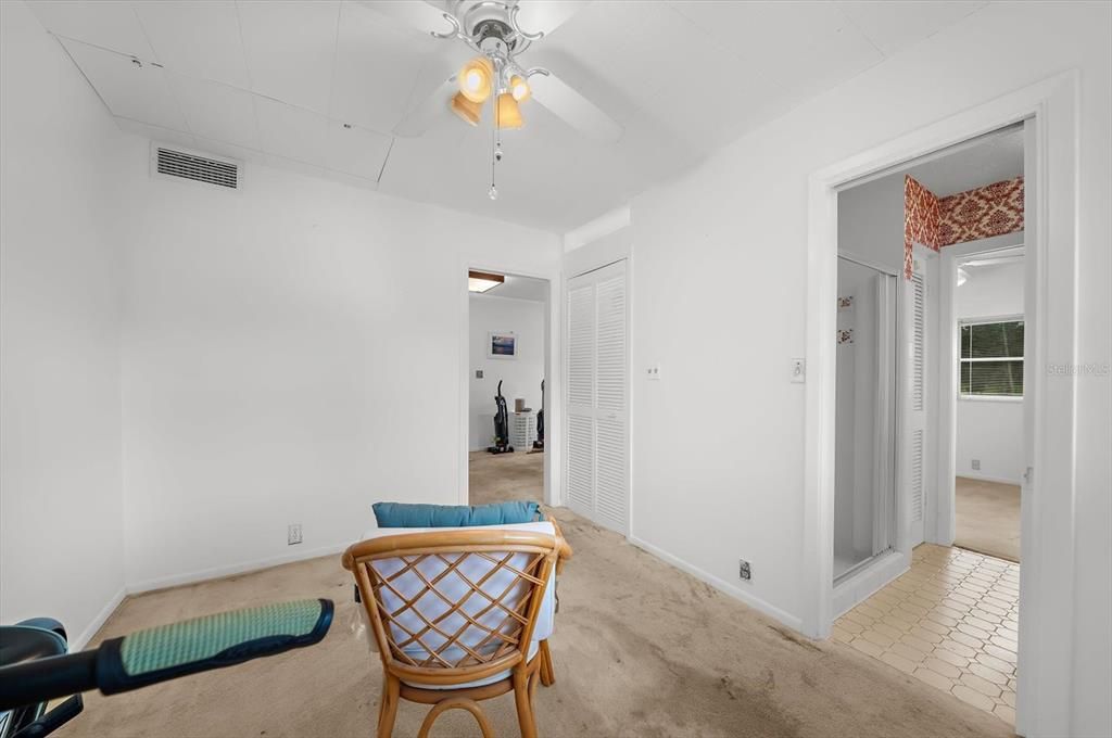 For Sale: $799,000 (5 beds, 3 baths, 2698 Square Feet)