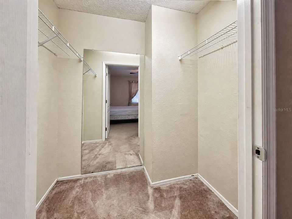For Sale: $128,900 (1 beds, 1 baths, 600 Square Feet)