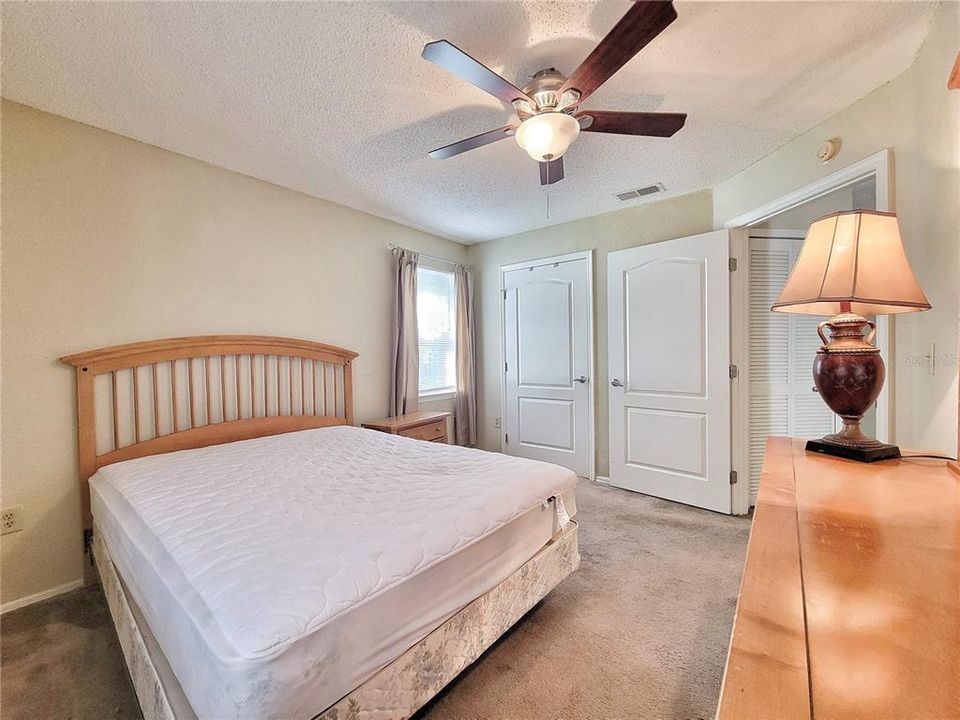 For Sale: $128,900 (1 beds, 1 baths, 600 Square Feet)