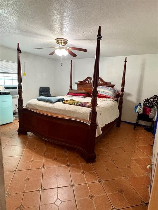 En Venta: $675,000 (2 camas, 2 baños, 2230 Pies cuadrados)