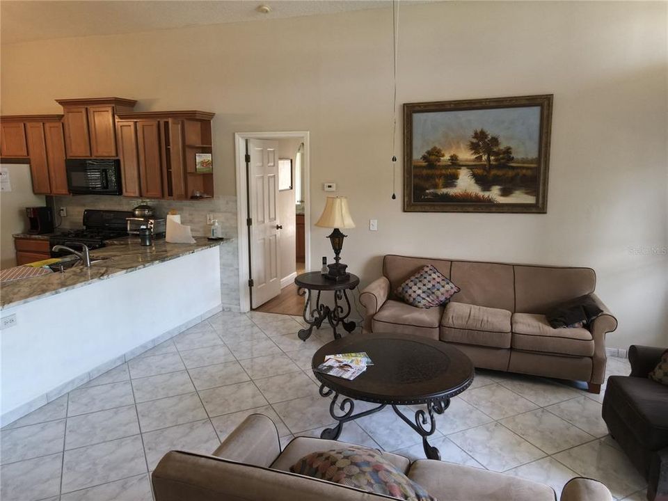 For Rent: $2,150 (3 beds, 2 baths, 1344 Square Feet)