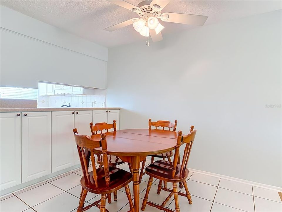 For Sale: $167,000 (2 beds, 1 baths, 1066 Square Feet)